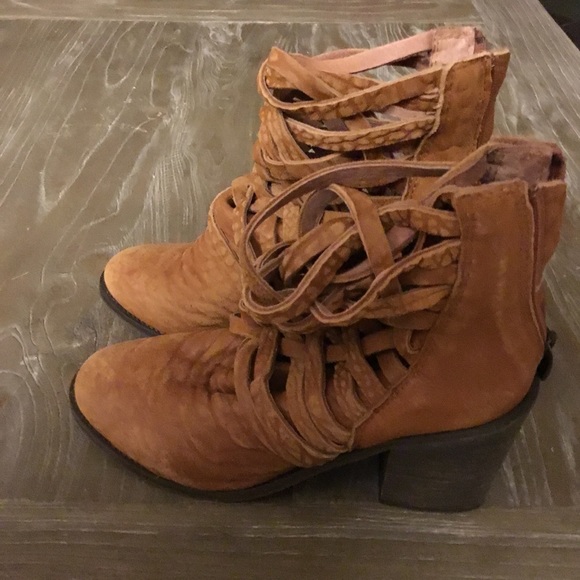 Free People booties - Picture 3 of 3